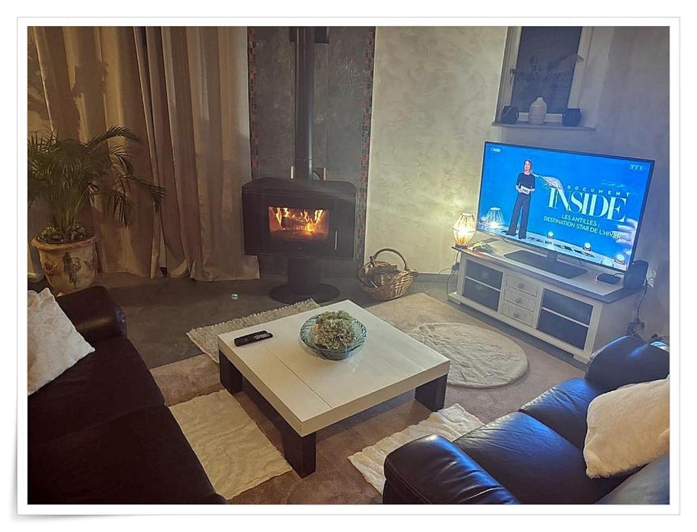 Superbe Appartement Au Coeur Du Jura Champagnole Exterior foto